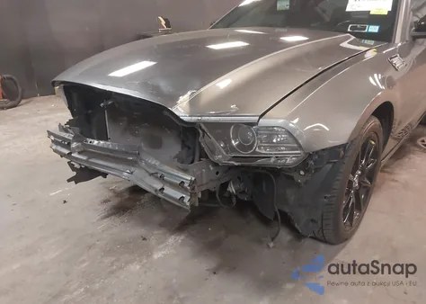 2013 Ford Mustang V6 из США, поврежденный, VIN 1ZVBP8AM6D5230832